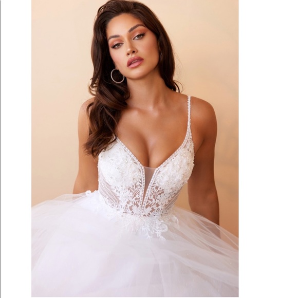 Layered Tulle A-Line Bridal Gown - Picture 6 of 7